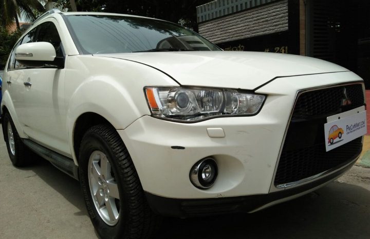 Mitsubishi Outlander 2.4 full